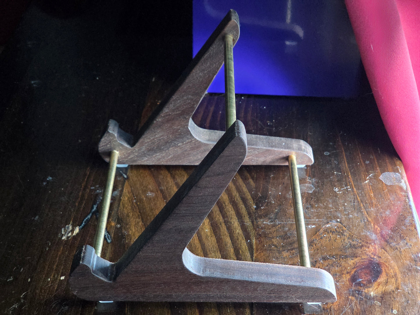 Tablet stand