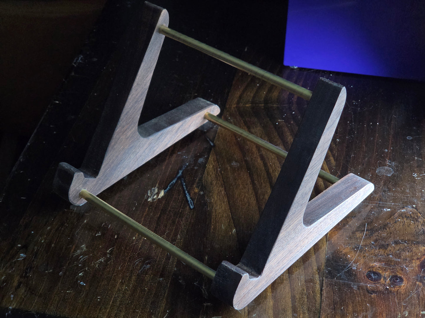 Tablet stand